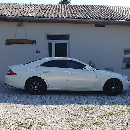 Willa Chez Samb Lussac-les-Châteaux Zewnętrze zdjęcie