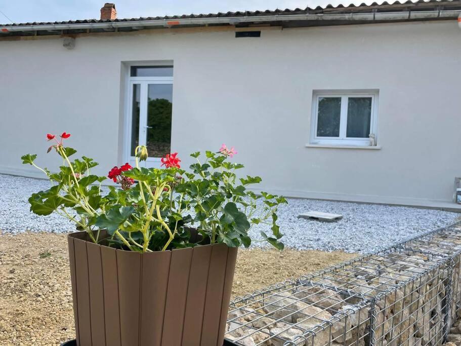 Willa Chez Samb Lussac-les-Châteaux Zewnętrze zdjęcie