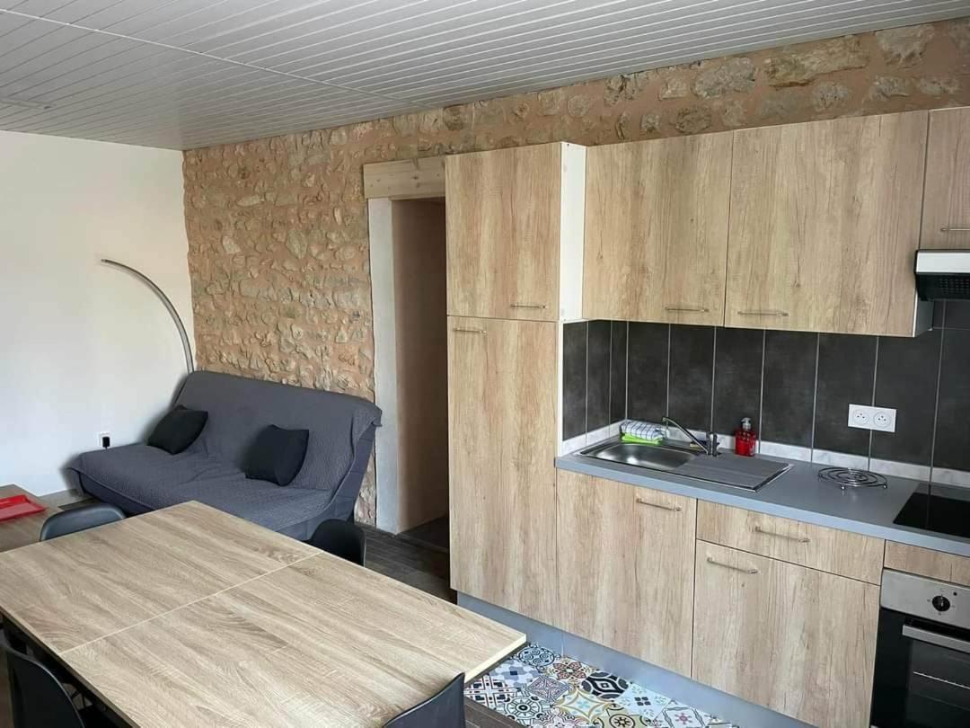 Willa Chez Samb Lussac-les-Châteaux Zewnętrze zdjęcie